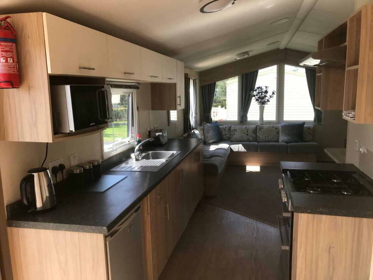 3 Bedroom Deluxe Caravan Longniddry Exterior photo